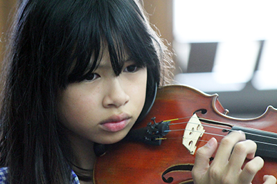 Violin Girl